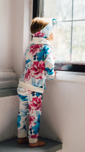Komplet koliberki i ecru - bluza i legginsy