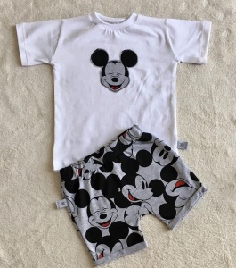 Mickey set with red shorts - t-shirt and shorts (1)