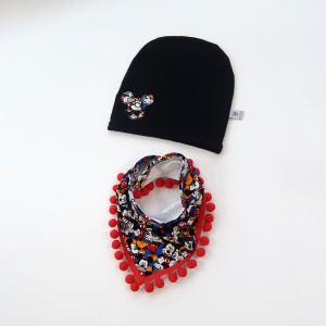 Mickey photograph set - melange cap and  neckerchief with pom-poms (1)