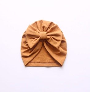 Turban karmel 