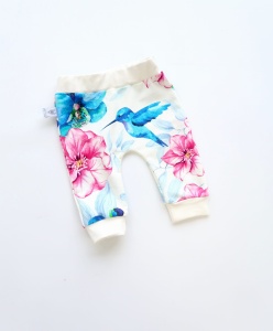 Legginsy koliberki z ecru 