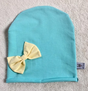 Czapka aqua z bananem 