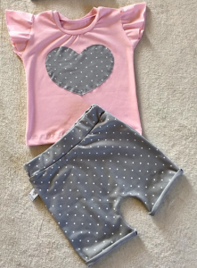 Gray spots set - t-shirt and shorts (1)