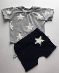 Stars set on gray - t-shirt and shorts